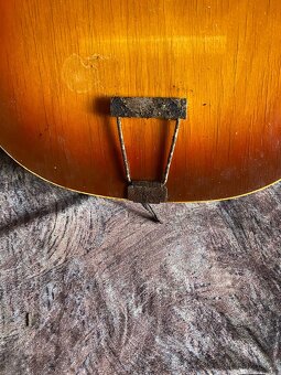 Kytara k renovaci - 3