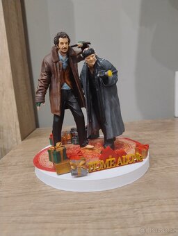 Home alone/Sám doma - 3