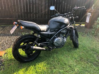 Kawasaki ER 5 - 3