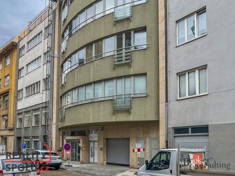 Prodej, ostatní/garážové stání, 15 m2, Biskupský dvůr 2095/8 - 3