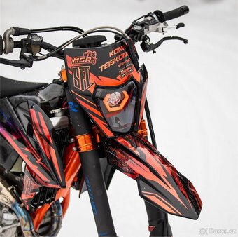 Světlo KTM RGB - 3