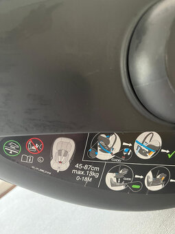 Základna Cybex Base T a autosedačka Cybex Cloud Z i-Size - 3