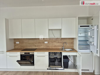 Pronájem exkluzivního bytu 2kk, 61m2 a lodžie 4,7m2 Plzeň-Pl - 3
