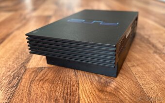 Sony Playstation 2 FAT (SCPH-50004) černá - 3