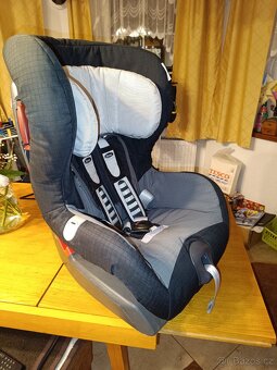 Autosedačka Britax - 3