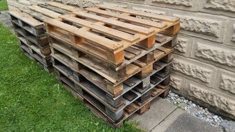 11ks PALET , DŘEVĚNÉ PALETY - Lučina u Žerm.přehrady - 3