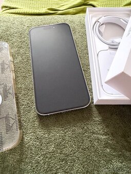 iPhone 15 Pro 256GB - 3