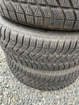 185/60R15 - 3