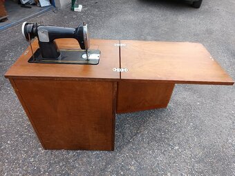 šicí stroj - 3