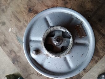 OLEJOVÁ NÁDRŽ POSILOVAČE ŘÍZENÍ ZETOR - 3