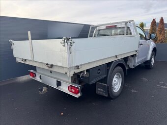 Isuzu D-Max 1,9 4x4, tažné, sklopka (2020) - 3
