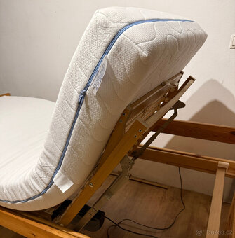 Zdravotní postel s elektrickým roštem a matrací - 3