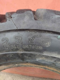 pneu multicar, multikára , pneu 23x5 - 3