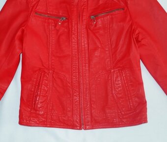 Červená bunda pravá kůže, vel. 38, zn. Sora - 3