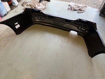 Zadní nárazník BMW E60 nový - 3