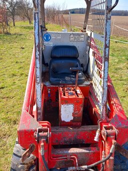 Smykový nakladač - 3