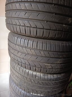 225/50r17 - 3