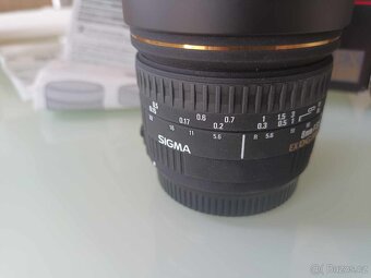 SIGMA 8 mm f/3,5 EX DG Fisheye circular pro Canon - 3