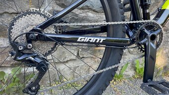 Celoodpružené horské kolo Giant 27,5 - 3