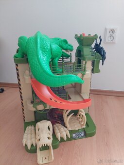 Garáž dinosaurus - 3
