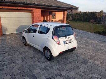 Chevrolet spark - 3
