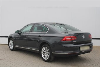 Volkswagen Passat 2.0 TDI 110kW DSG SERVIS.KN ČR (2018) - 3