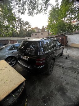 Prodám Mercedes ML 320 CDI W164, rok 2006. Klepá motor - 3