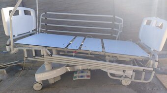 Prodám pístovou kvalitní elektrickou postel - 3