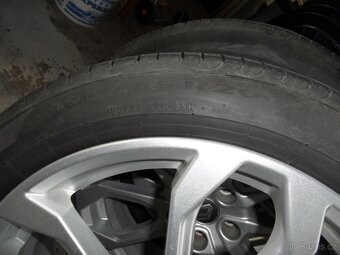 Prodám  AL.disky s letními pneu Pirelli 195/55 R20 na Renau - 3