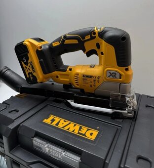 Dewalt DCS334N - Aku přímočará pila 18V - 3