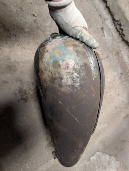 Manet 90 - Nádrž - 3