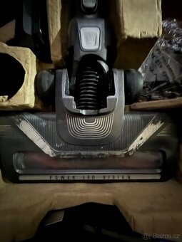 Tyčový vysavač Rowenta - 3