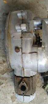 Jawa 550 pařez- dily - 3