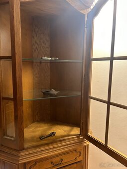 Prodám Vitrínu - 3