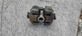 Odstředivý regulátor Zetor 25A - 3