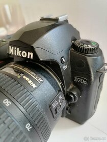 Digitální zrcadlovka - Nikon D70s - 3
