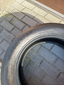 Prodám pneumatiky Goodyear 235/55/R18 - 3