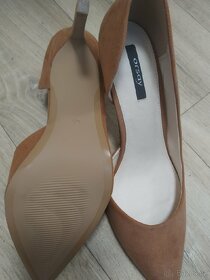 Nove lodicky vel.40 zn.Orsay - 3