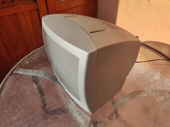 PRAKTIK TV – 8K QLED CRT z doby, kdy byl svět ještě v pořádk - 3