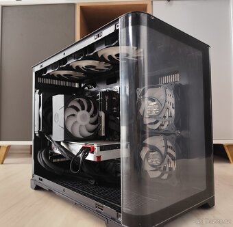 Designový herní počítač - 3