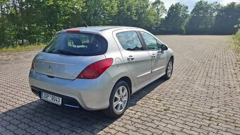 Peugeot 308 1.6 e-HDI (2012) - 3