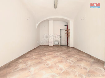 Pronájem obchod a služby, 23 m², Slaný, ul. Husova - 3