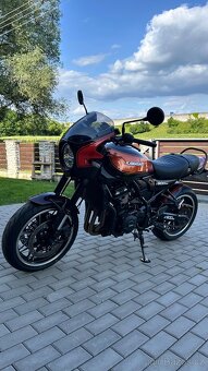 Kawasaki Z900 RS - 3