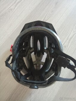 Přilba - 3