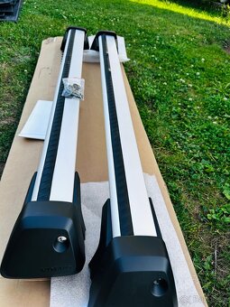 Příčníky na střechu originál Volvo/Thule na V90 - 3