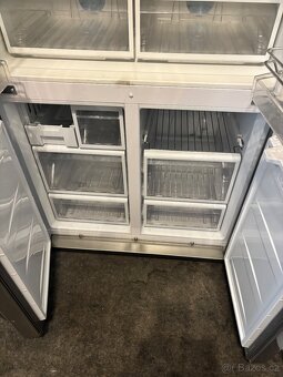 Americká lednice BEKO - 3