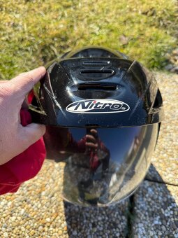 Motorkářská helma. - 3