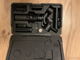 Gimbál Zhiyun crane 2 jako nový - 3