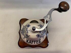 Porcelánový stolní mlýnek na kávu - Cibulák velký č.5 - 3