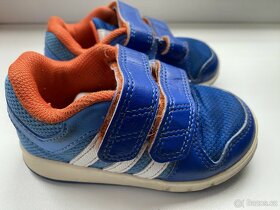 Boty vel.od 23- 31 - 3